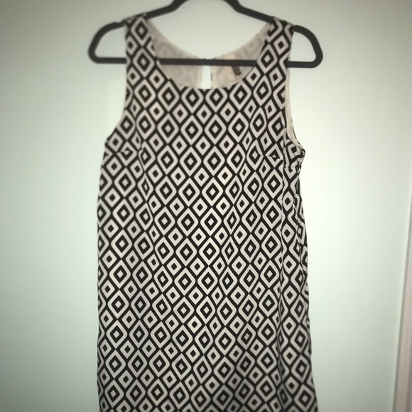 Francesca’s Black and White Dress Size Large - Picture 1 of 3